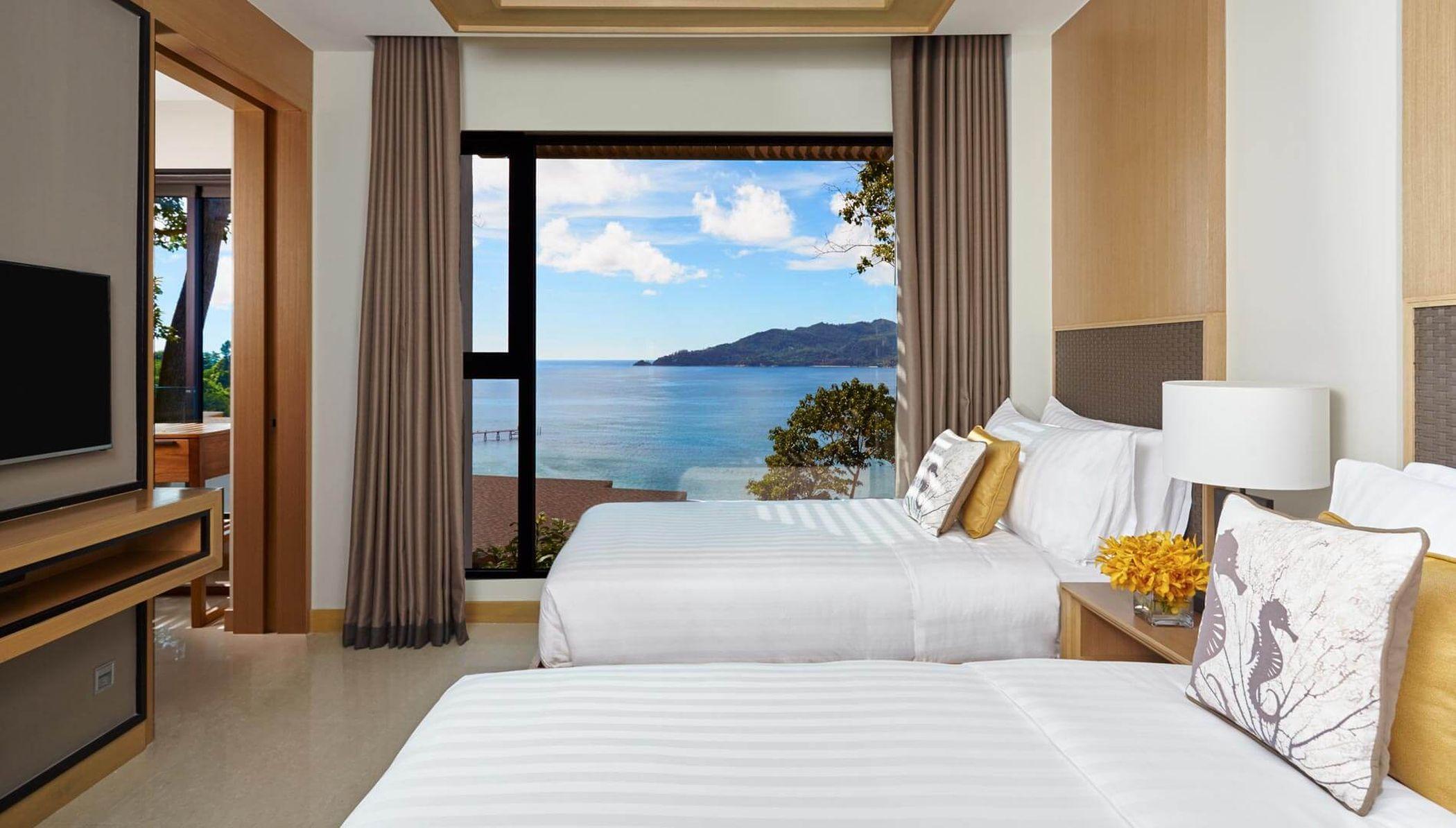 Amari Phuket Hotel Patong Exterior photo Deluxe Ocean View Room