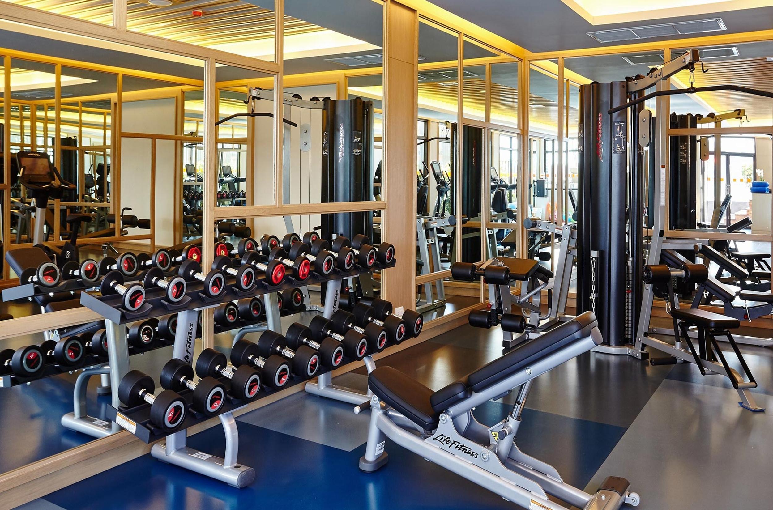 Amari Phuket Hotel Patong Exterior photo A typical gym