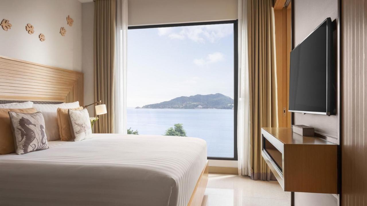 Amari Phuket Hotel Patong Exterior photo A bedroom at the hotel